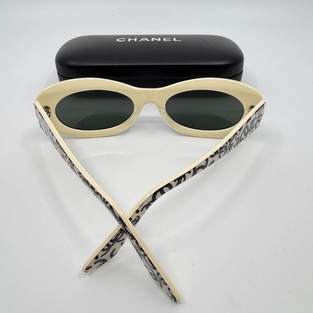 Chanel Vintage Interlocking CC Logo Sunglasses 18316 C0200